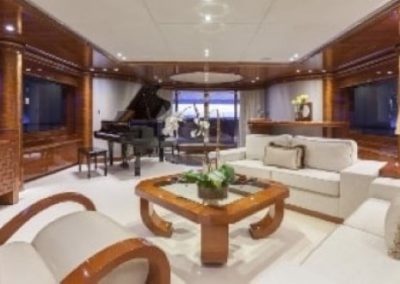 164 Trinity yacht main salon