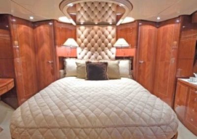 80 Leopard yacht master stateroom