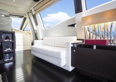 86 AzimutS yacht salon