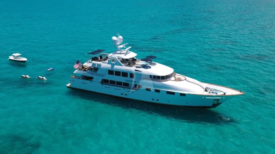 142 Luxury Trinity yacht in Miami
